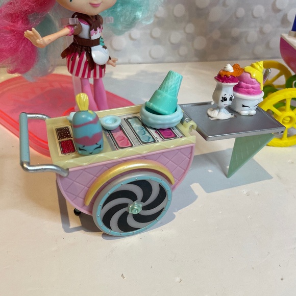 Enchantimals 🍍🧃Fruit Cart with Shopkins 🍦Peppa Mint Ice Cream Cart - Picture 6 of 11